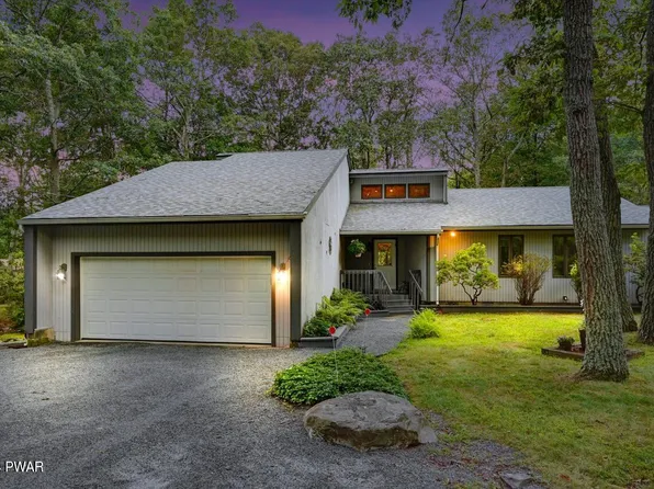 141 Maple Ridge Dr, Lords Valley, PA 18428