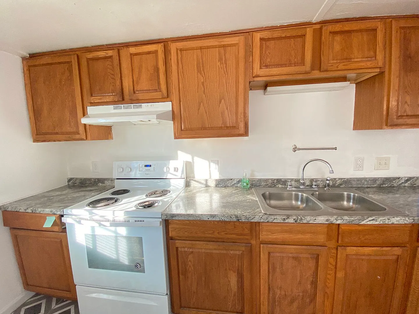 Cute 1 Bedroom 1 bathroom home! — Photo 4