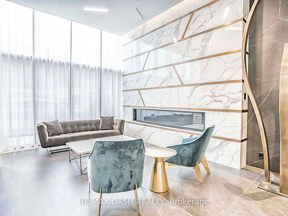 3rd image of 151 Avenue Rd #205