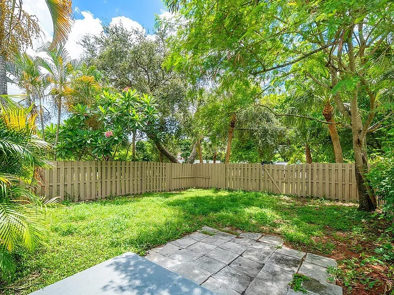 4861 Gulfstream Rd — Photo 18