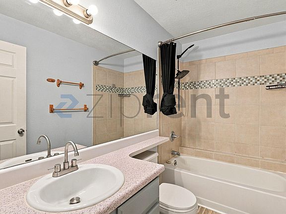 3rd image of 1347 Firefly Cir