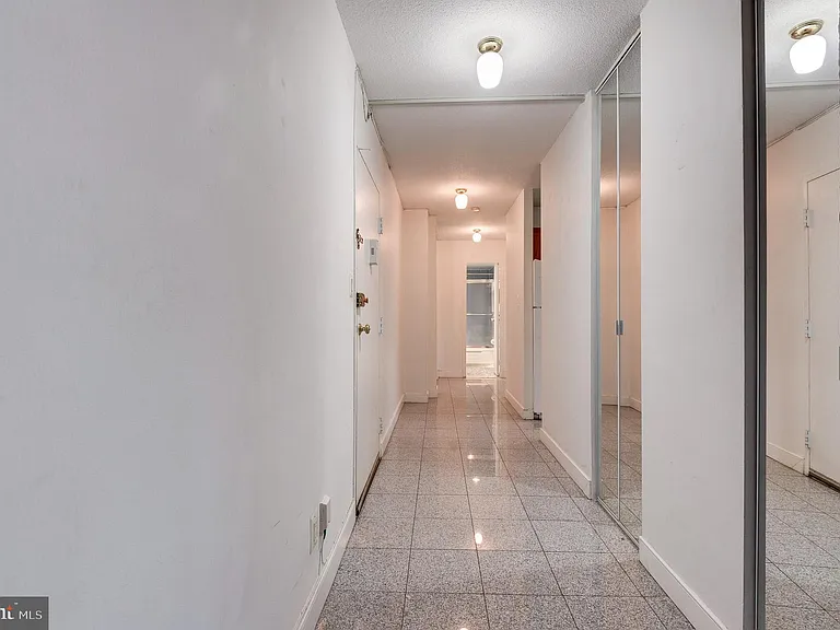 1301 S Arlington Ridge Rd #310 — Photo 11