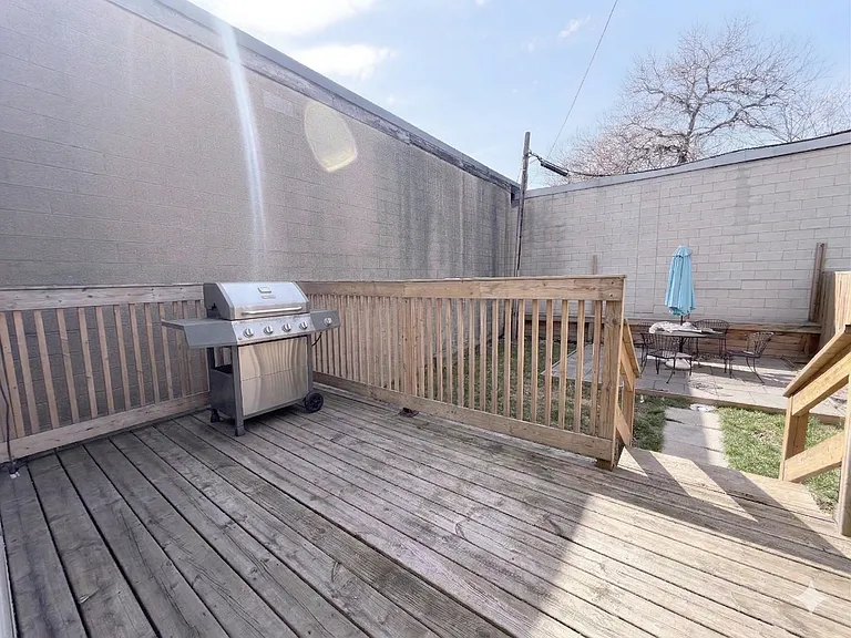 11 Lincoln St — Photo 10