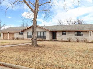 815 Locust St, Perry, OK 73077