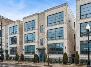 2441 W Irving Park Rd APT 3W, Chicago, IL 60618