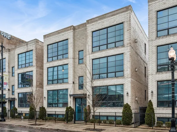 2441 W Irving Park Rd APT 3W, Chicago, IL 60618