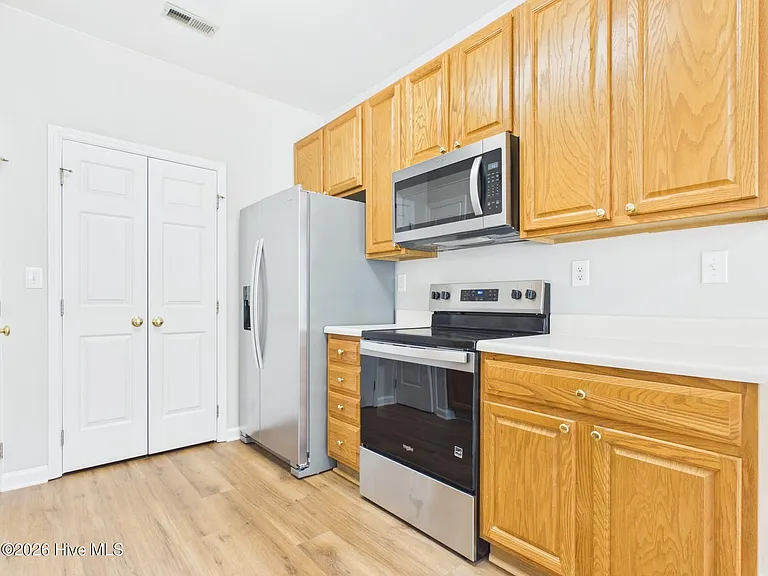 2111 Kudrow Ln — Photo 18