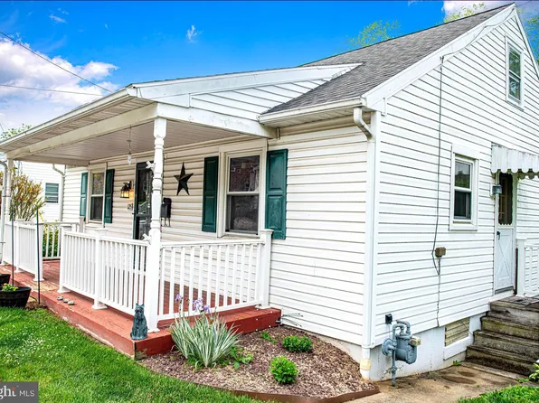 125 Manchester St, Glen Rock, PA 17327