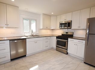 18 Gould Rd, Plymouth, MA 02360