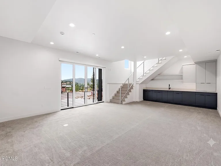 4043 W Crest Ct — Photo 48