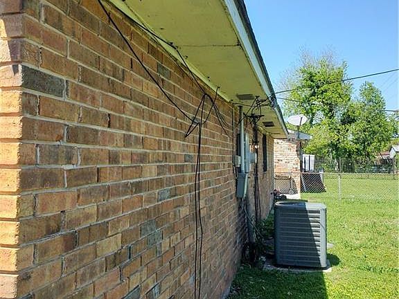 5th image of 328 Federal Dr