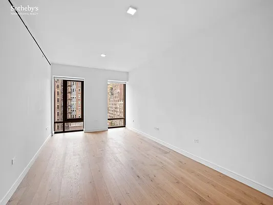 Rented by Sotheby's International Realty | media 10