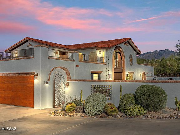 2nd image of 3601 N San Sebastian Dr