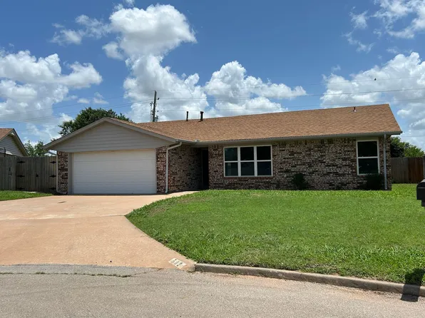 502 SW 75th St, Lawton, OK 73505