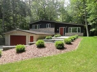 3896 E Monroe Rd, Midland, MI 48642