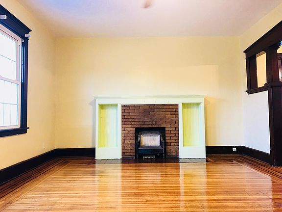 4th image of 88 Brunswick Blvd #2