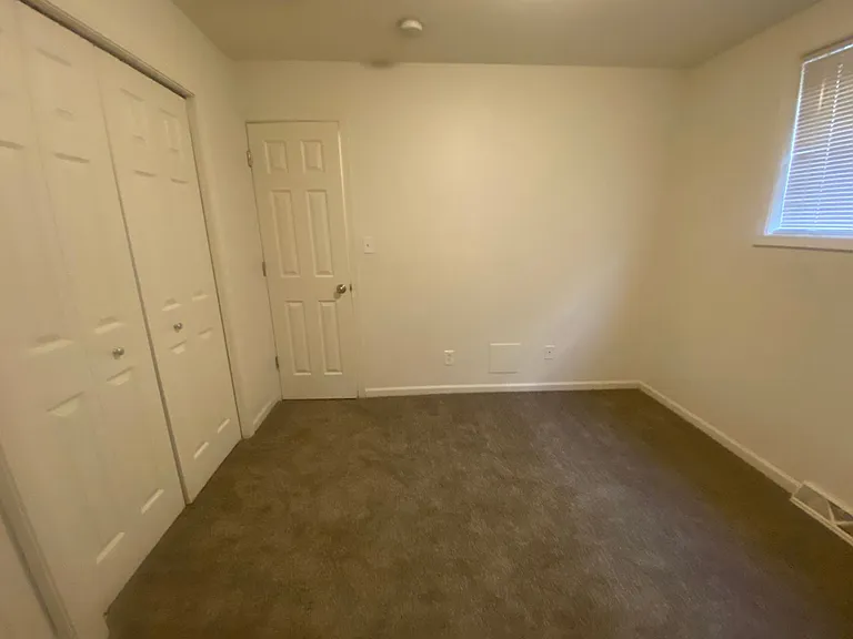 Sunrise Apartments — Photo 7