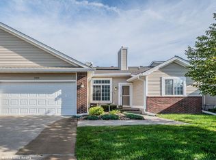 9509 Elm Ln, Johnston, IA 50131