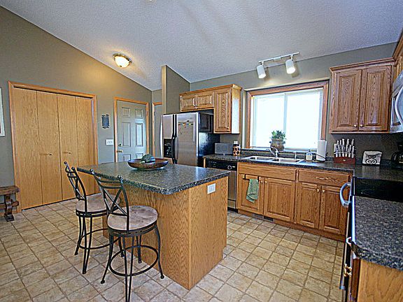 5th image of 1613 Forest Glen Cir