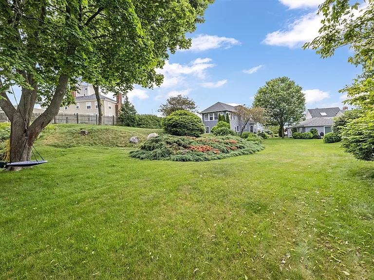 308 Ocean Ave #308 — Photo 28