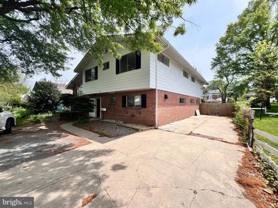 9227 Riggs Rd, Hyattsville, MD, 20783