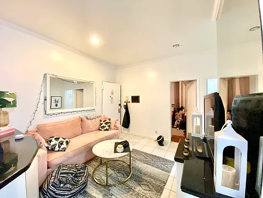 Rented by (Legacy) Elegran | media 3