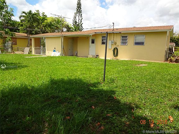 4th image of 9790 Jamaica Dr