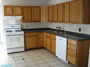 4th image of 7229 Saratoga Ave