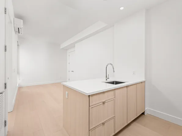 218 Front Street image 3 of 46