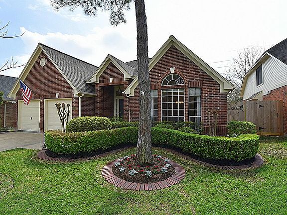 2nd image of 17211 Crown Meadow Ct
