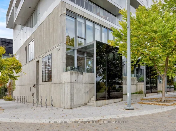 20 Trolley Cres #Townhouse 209, Toronto, ON M5A 0H4