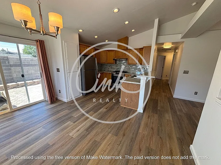 1327 E Marion Russell Dr — Photo 5