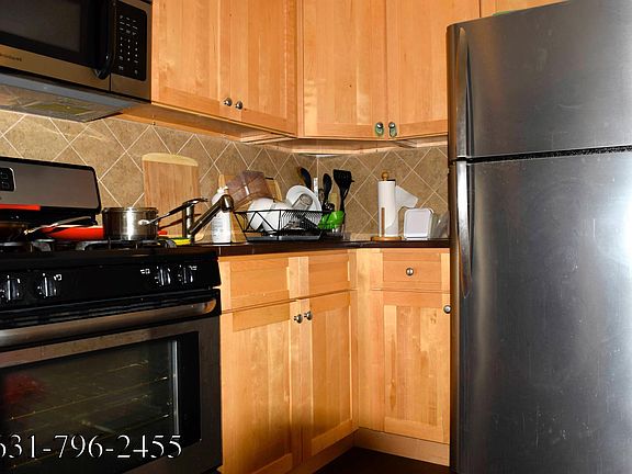 2nd image of 3176 37th St #3B