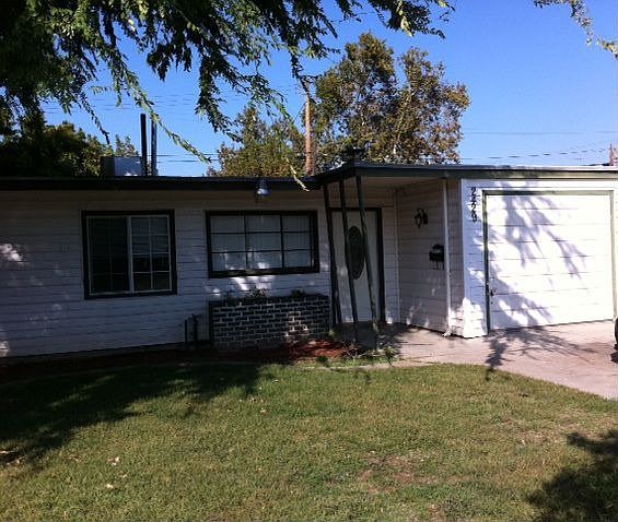 1st image of 2429 E Carmen Ave
