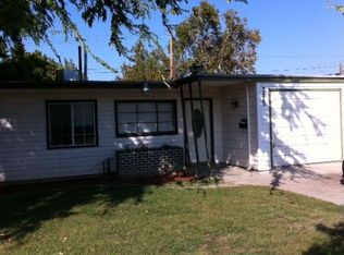 2429 E Carmen Ave, Fresno, CA 93703