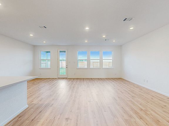 3rd image of 21826 Redwood Bluff Trl