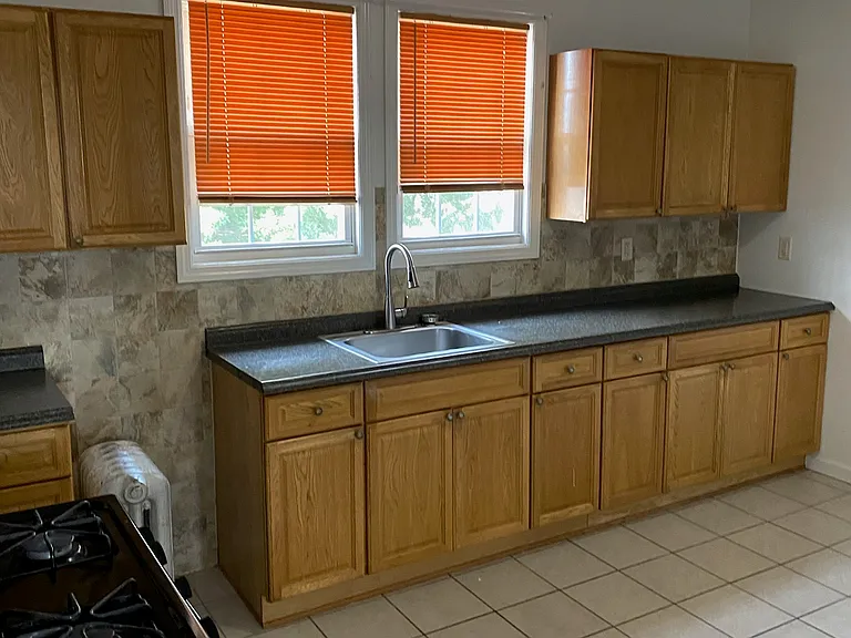 281-283 Buffalo Ave #1 — Photo 7