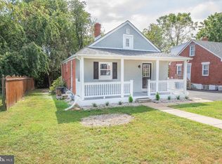 102 Riverview Dr, New Castle, DE 19720