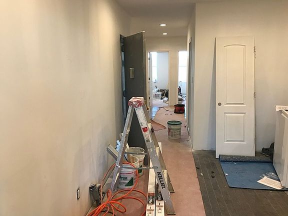 5th image of 3010 Steinway St Ste A