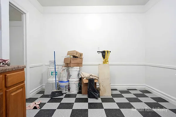 Rented by Norman Raindel, LREB | media 12