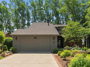 6521 E Canal Pointe Ln, Fort Wayne, IN 46804