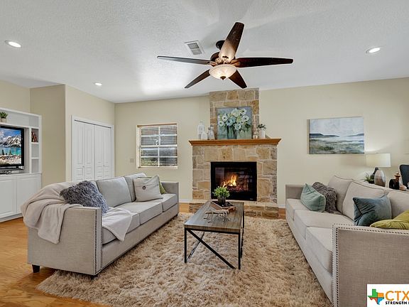 3rd image of 351 Scenic Terrace Dr