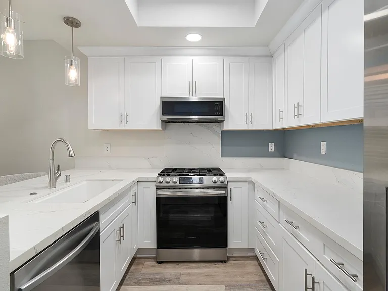 16960 Algonquin St #3-102 — Photo 9