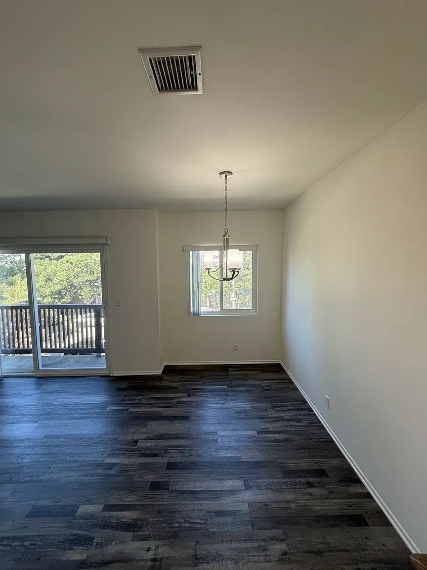 1 bed, 820 sqft, $1,950 — Photo 4