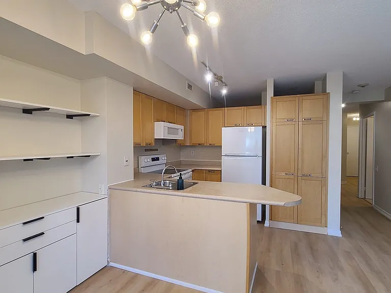 75 Dalhousie St #504 — Photo 9