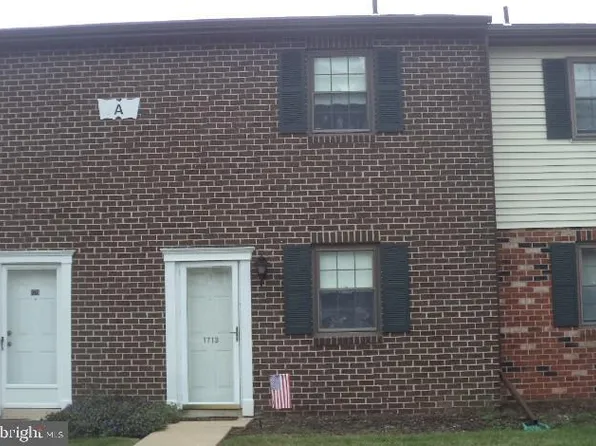 1713 Baron Dr, York, PA 17408