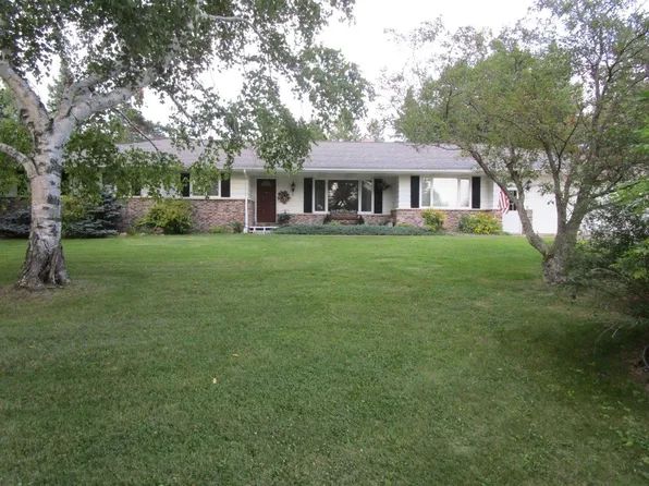 888 Apple St, Prentice, WI 54556
