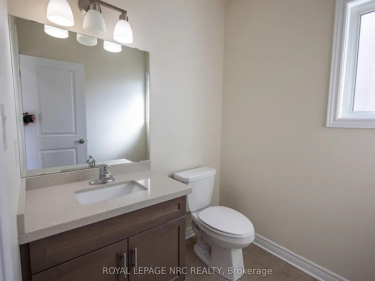 33 Cinnamon St — Photo 7