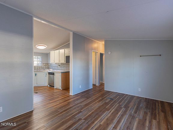 5th image of 5185 Lakewood Drive SW