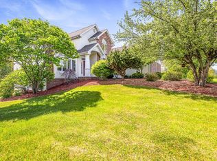 12400 Whispering Winds Dr, Roscoe, IL 61073